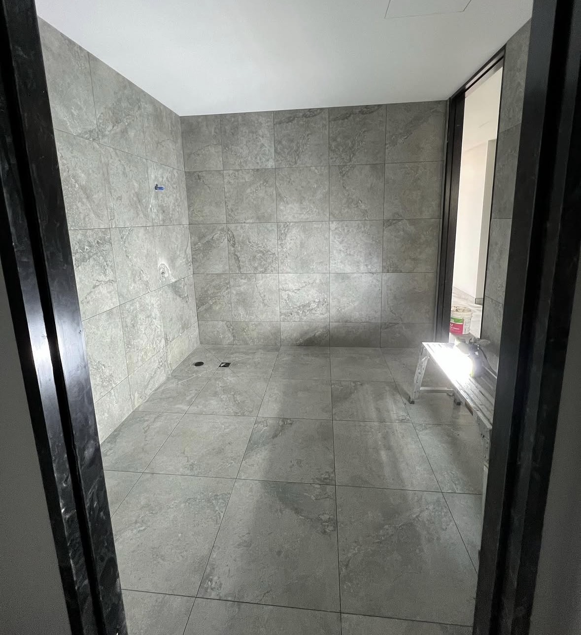 Fit-out floor